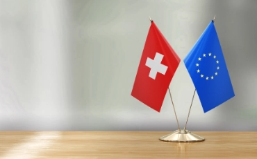 Flaggen EU Schweiz